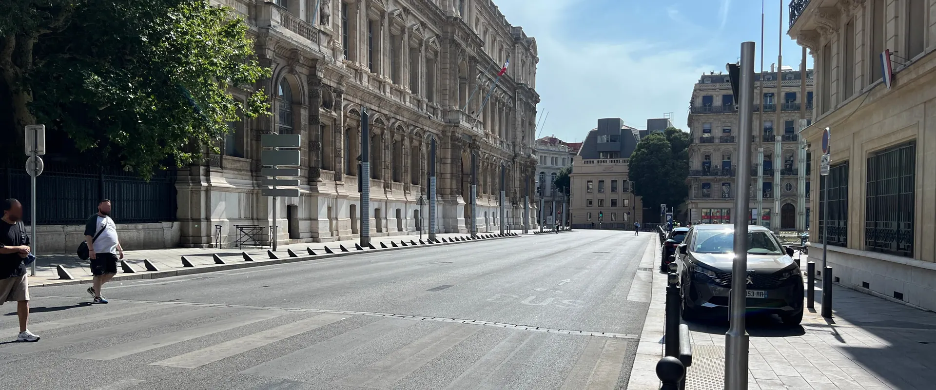 Boulevard Paul Peytral à Marseille, rue du cabinet, et la préfecture